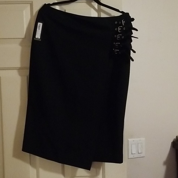 Skirt - Picture 1 of 1